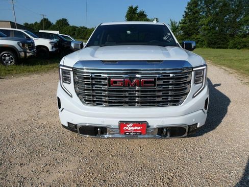 New 2026 GMC Sierra 1500 Denali AWD/4WD image 9