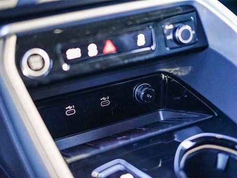 New 2025 Audi Q5 Premium image 23