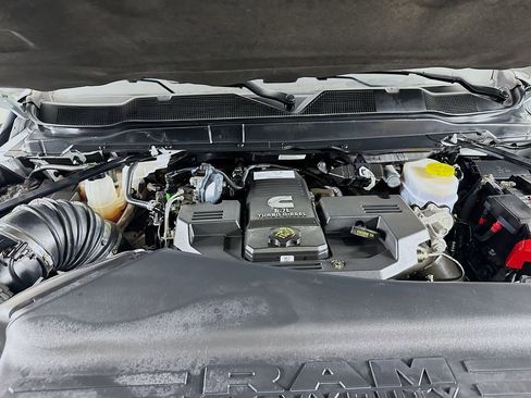 Used 2024 RAM 3500 Big Horn image 29
