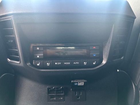 Used 2025 Toyota Sequoia Platinum AWD/4WD image 20