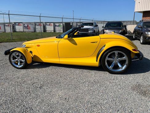 Used 2002 Chrysler Prowler image 11