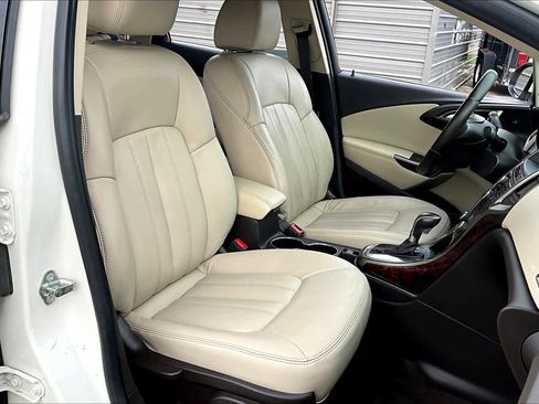 Used 2015 Buick Verano Leather w/ Experience Buick Package FWD image 8