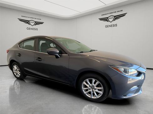 Used 2016 MAZDA MAZDA3 i Sport w/ Preferred Equipment Package FWD image 7
