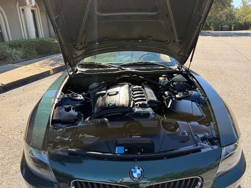 Used 2008 BMW Z4 3.0i image 11