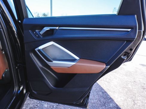 Used 2025 Audi Q3 2.0T Premium image 13