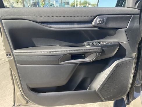 New 2025 Ford Ranger Raptor image 18