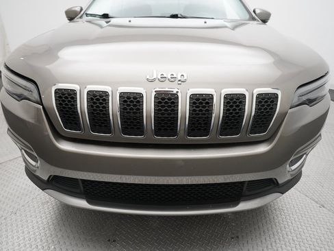 Used 2020 Jeep Cherokee Limited image 22