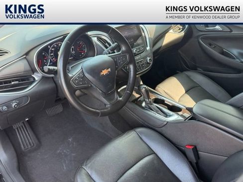 Used 2020 Chevrolet Malibu Premier FWD image 8