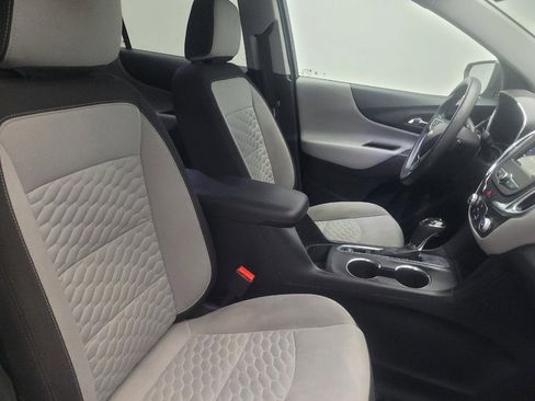 Used 2019 Chevrolet Equinox LS w/ LS Convenience Package FWD image 21