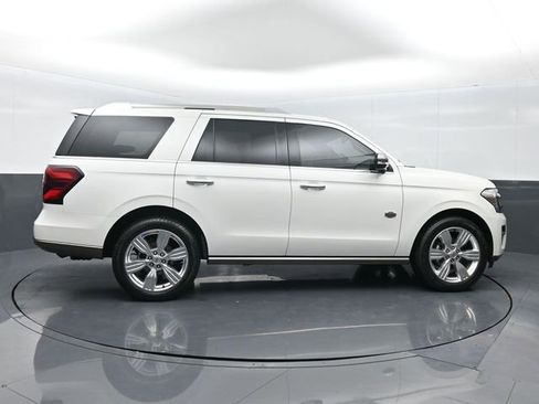 Used 2023 Ford Expedition King Ranch image 8
