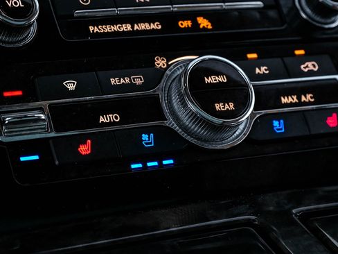 Used 2018 Lincoln Navigator Reserve w/ Technology Package image 34