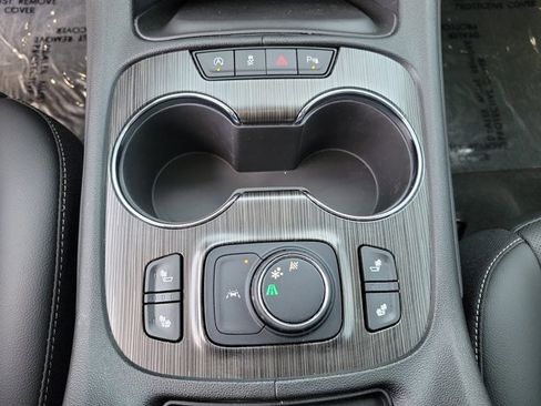 Used 2023 GMC Acadia SLT w/ Elevation Edition FWD image 22
