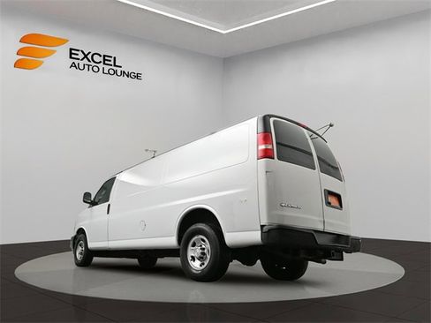 Used 2018 Chevrolet Express 2500 Extended w/ Driver Convenience Package image 26