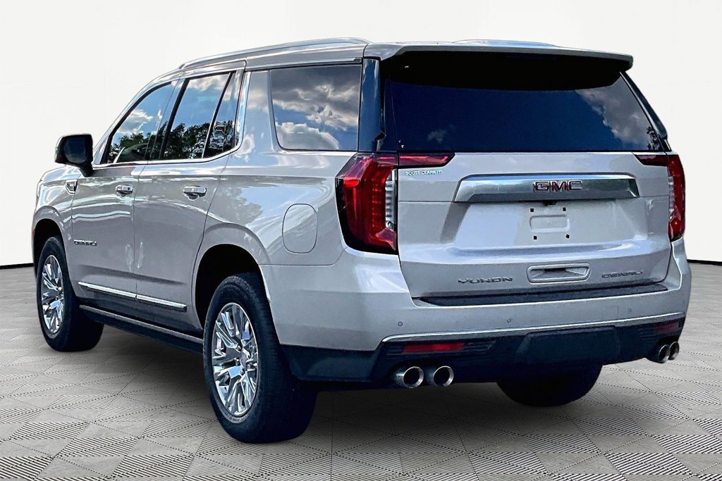 Used 2023 GMC Yukon Denali AWD/4WD image 4