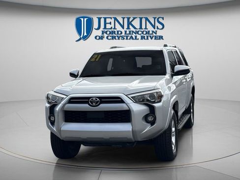 Used 2021 Toyota 4Runner SR5 image 3
