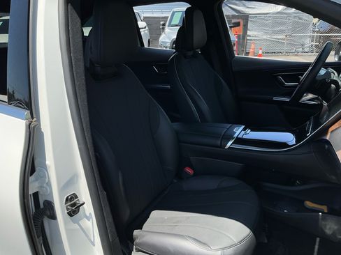 Used 2023 Mercedes-Benz EQE 350+ SUV w/ Exclusive Trim Package image 21