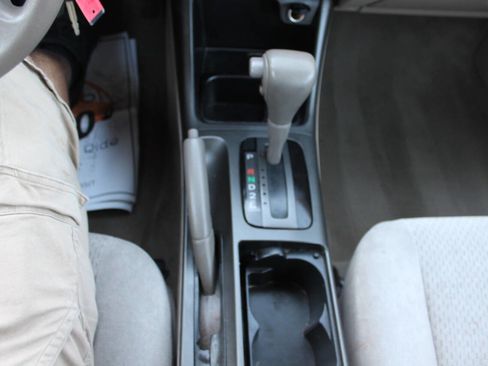 Used 2003 Toyota Camry LE image 40