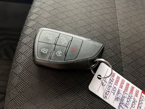 Used 2023 Chevrolet Silverado 1500 RST image 25