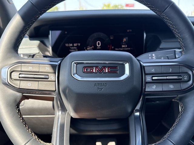Used 2026 GMC Acadia AT4 w/ Luxury Package AWD/4WD image 24