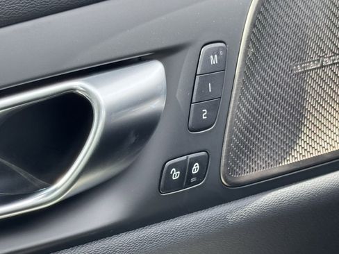 New 2026 Volvo V60 B5 Cross Country Ultra w/ Protection Package Premier image 15