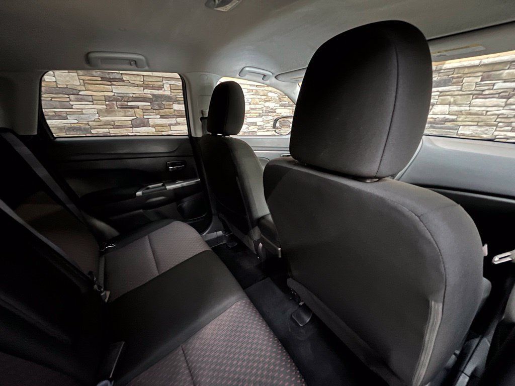 Used 2019 Mitsubishi Outlander Sport ES AWD/4WD image 42