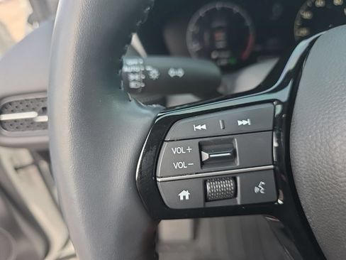 Used 2025 Honda HR-V EX-L image 18