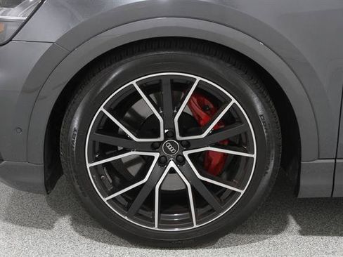 Used 2023 Audi SQ8 Prestige AWD/4WD image 23