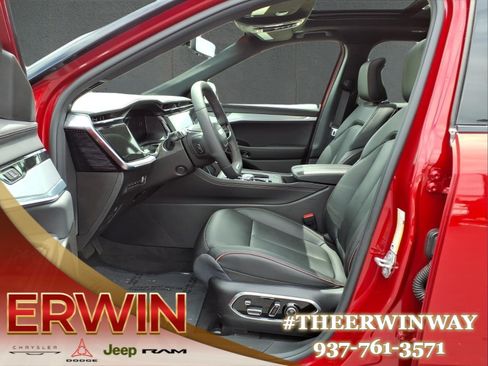 Used 2024 Jeep Wagoneer Launch Edition AWD/4WD image 13