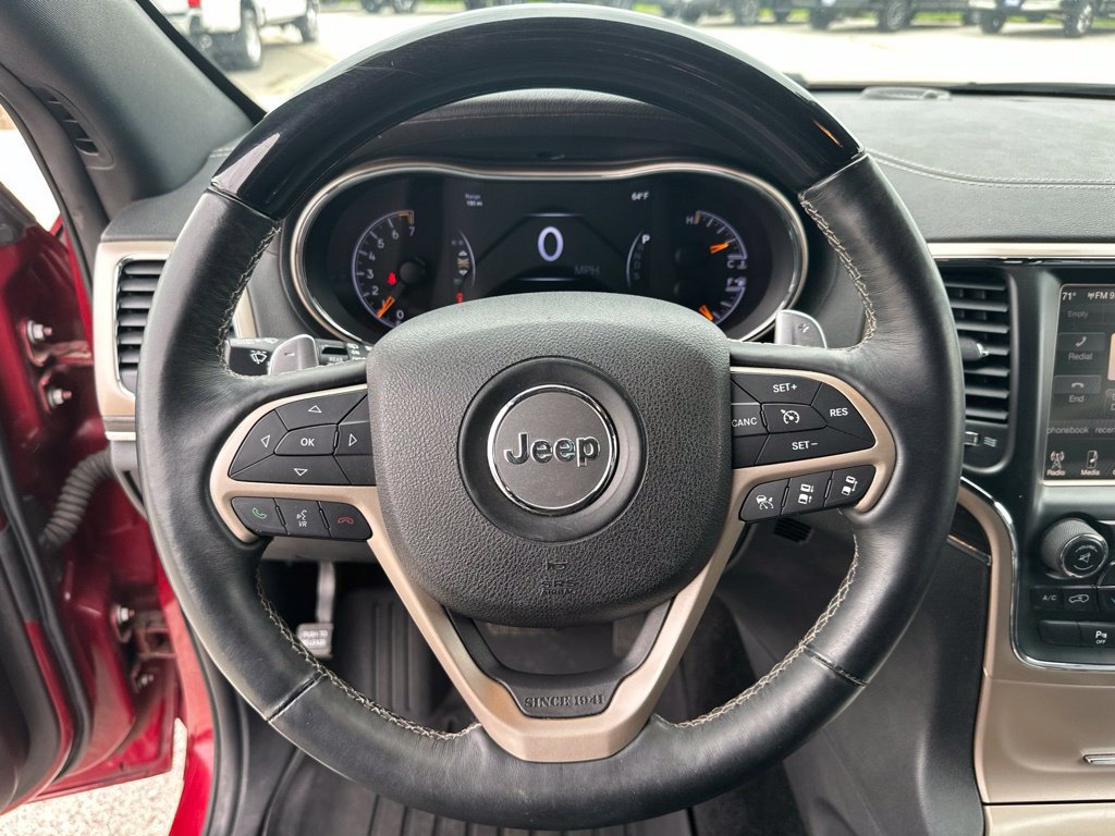 Used 2015 Jeep Grand Cherokee Overland w/ Advanced Technology Group AWD/4WD image 27
