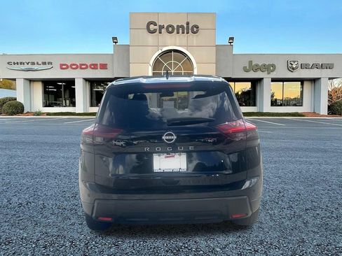 Used 2025 Nissan Rogue SV FWD image 4