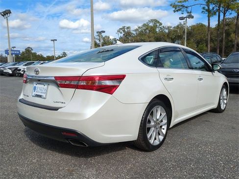 Used 2014 Toyota Avalon Limited image 4
