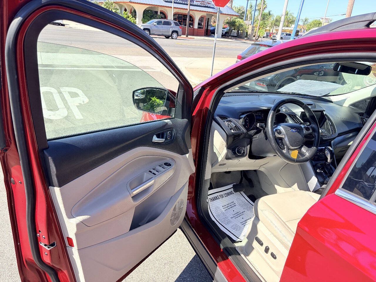 Used 2015 Ford Escape SE w/ Equipment Group 201A AWD/4WD image 13