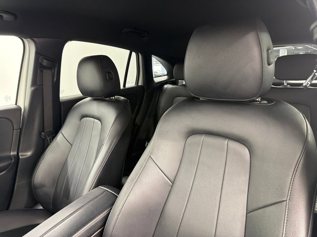 Used 2022 Mercedes-Benz GLA 250 w/ Premium Package Lite image 25