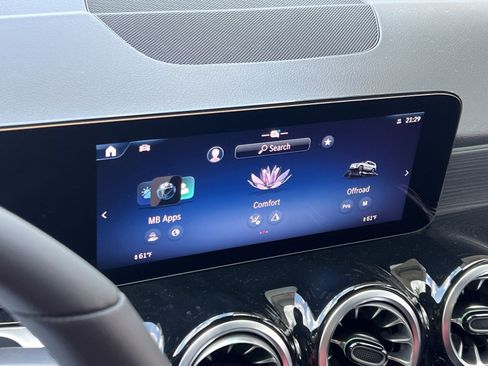 New 2026 Mercedes-Benz GLB 250 4MATIC image 25