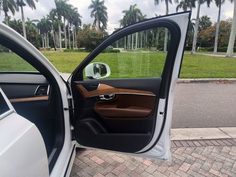 Used 2018 Volvo XC90 T6 Inscription w/ Convenience Package AWD/4WD image 46