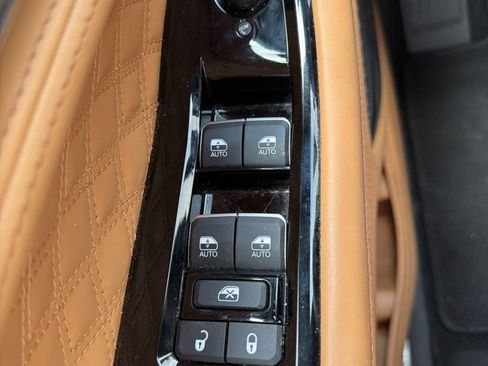 Used 2024 Jeep Grand Cherokee L Summit AWD/4WD image 7