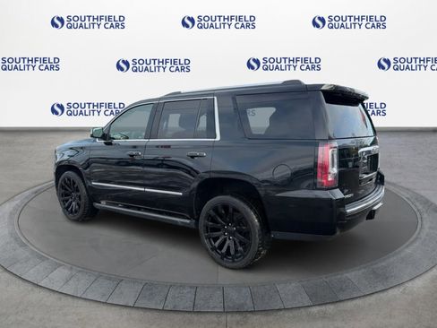 Used 2019 GMC Yukon Denali w/ Denali Ultimate Black Edition AWD/4WD image 4