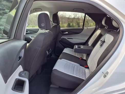 Used 2024 Chevrolet Equinox LS w/ LS Convenience Package FWD image 79