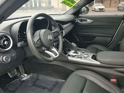 Used 2024 Alfa Romeo Giulia Ti image 9