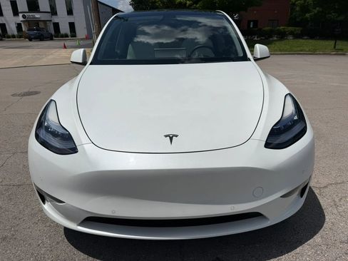 Used 2021 Tesla Model Y Long Range AWD/4WD image 11