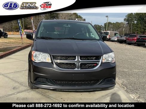 Used 2017 Dodge Grand Caravan SE w/ Power Window Group image 2