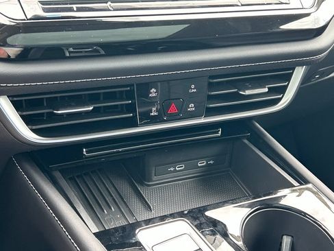Certified 2026 Volkswagen Atlas SE w/ Panoramic Sunroof Package FWD image 35