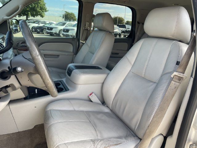 Used 2014 Chevrolet Tahoe LT RWD image 21