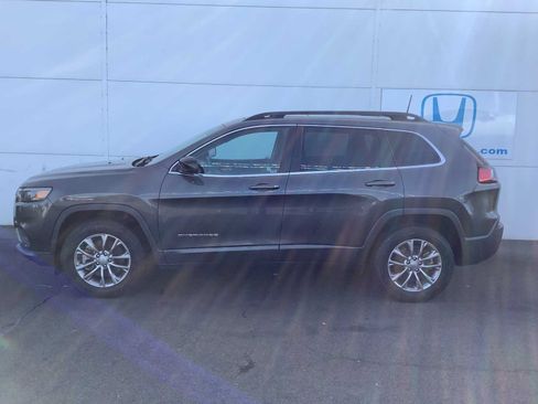 Used 2022 Jeep Cherokee Latitude Lux w/ Sun & Sound Group AWD/4WD image 3