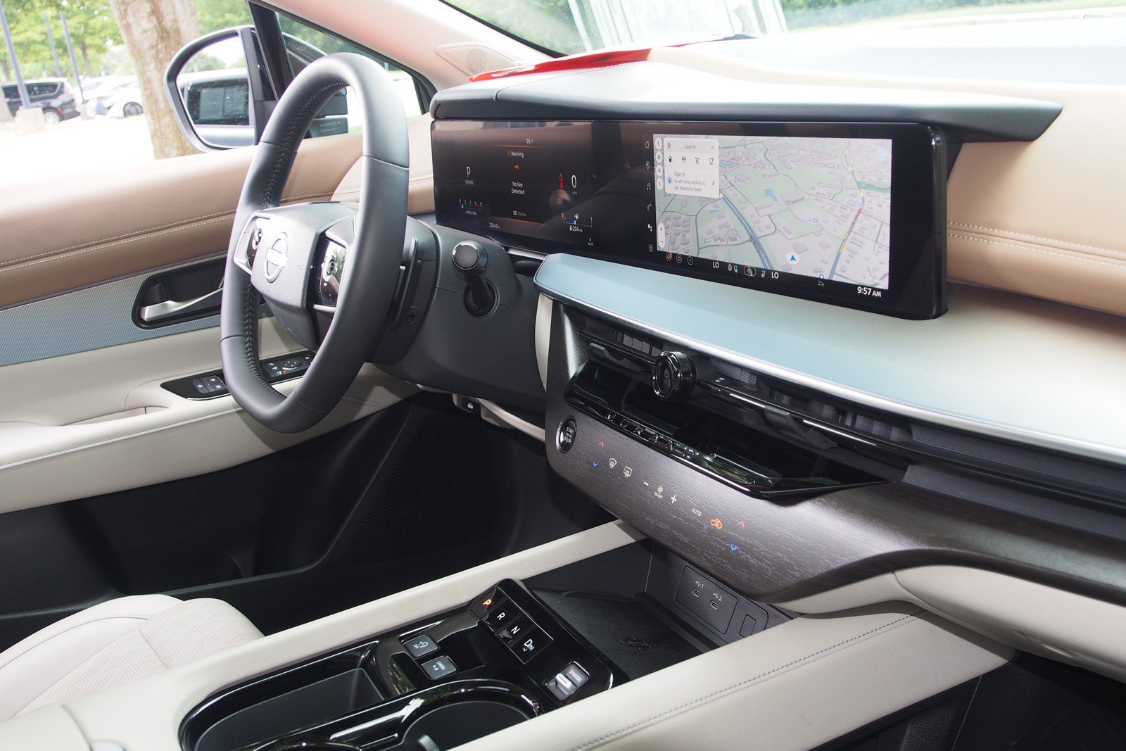Used 2025 Nissan Murano Platinum w/ Cargo Package AWD/4WD image 10