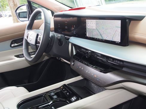Used 2025 Nissan Murano Platinum w/ Cargo Package AWD/4WD image 10