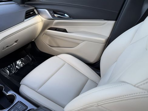 Certified 2023 Cadillac CT4 Luxury w/ Sun And Sound Package image 16