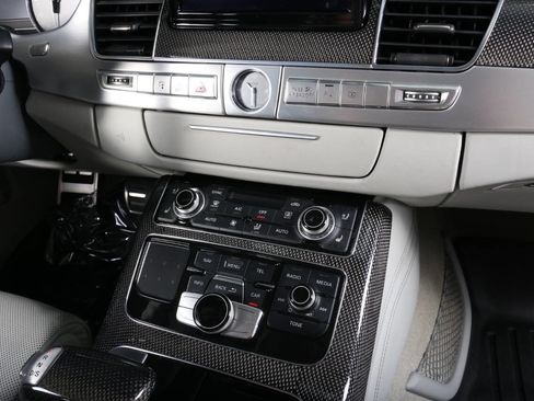 Used 2014 Audi S8 AWD/4WD image 67