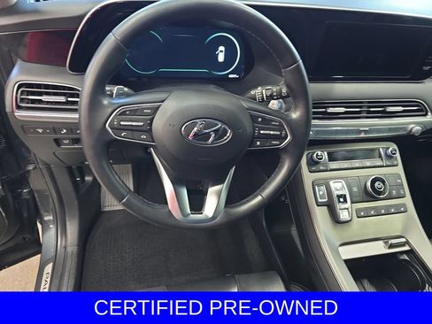 Used 2022 Hyundai Palisade Limited w/ Winter Package FWD image 16