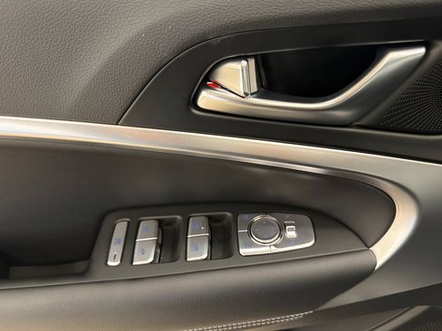 New 2026 Genesis G70 2.5T RWD image 11